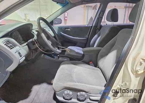 2001 Honda Accord Lx z USA, uszkodzony, nr VIN JHMCG56431C002386